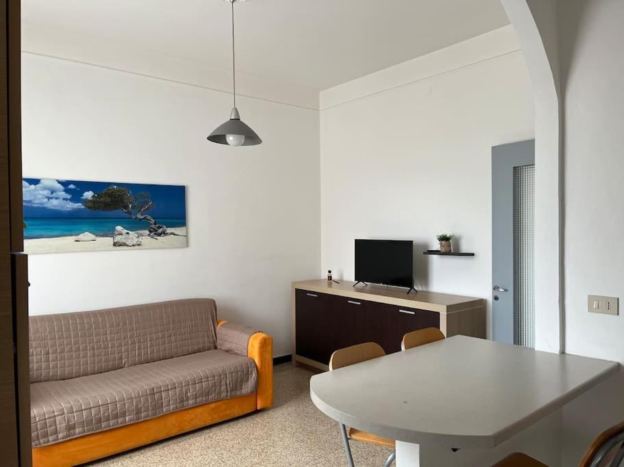 La Casa Di Alice Apartment Vercelli Exterior photo